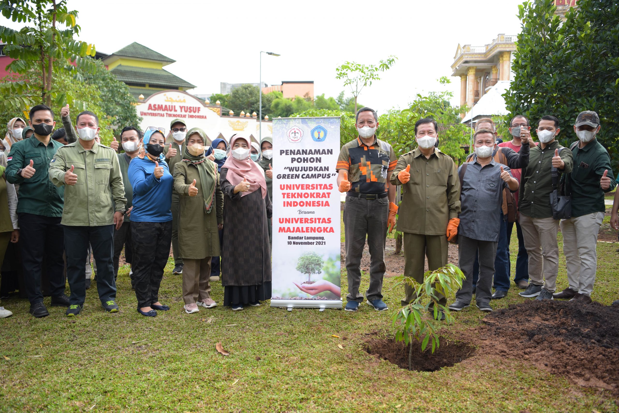 Teknokrat PTS Terbaik Sumatera Wujudkan Green Campus Bersama Universitas Majalengka