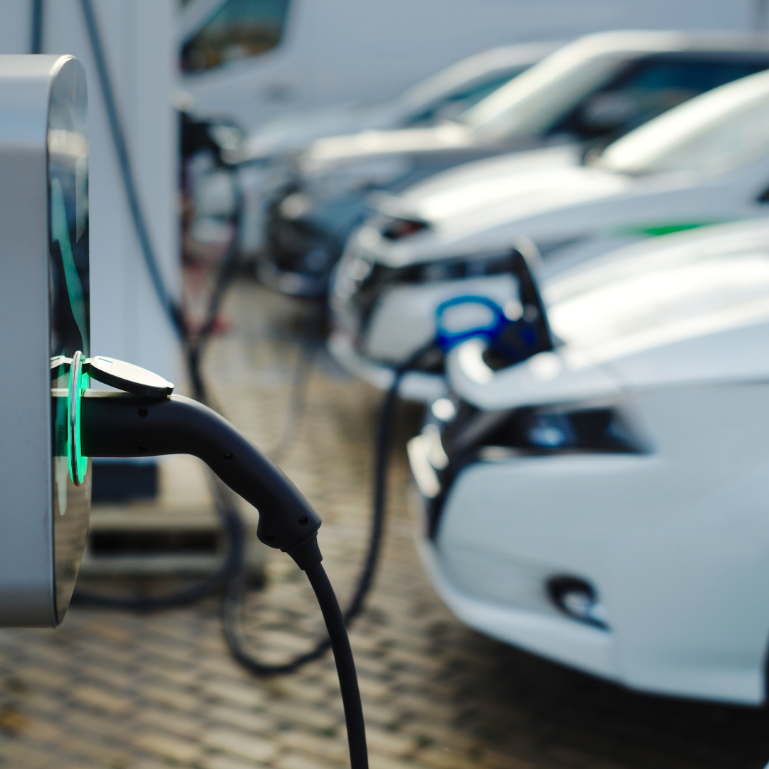 Integration of Electric Vehicles with Smart Grids Based on Renewable Energy: Towards a Greener Future